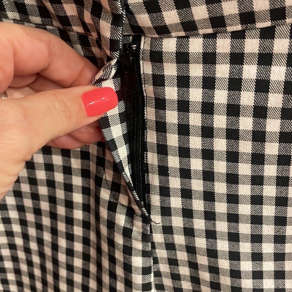 Donna Ricco GINGHAM checker Ponte black white ankle pants crop zipped stretch 8 - Picture 5 of 12